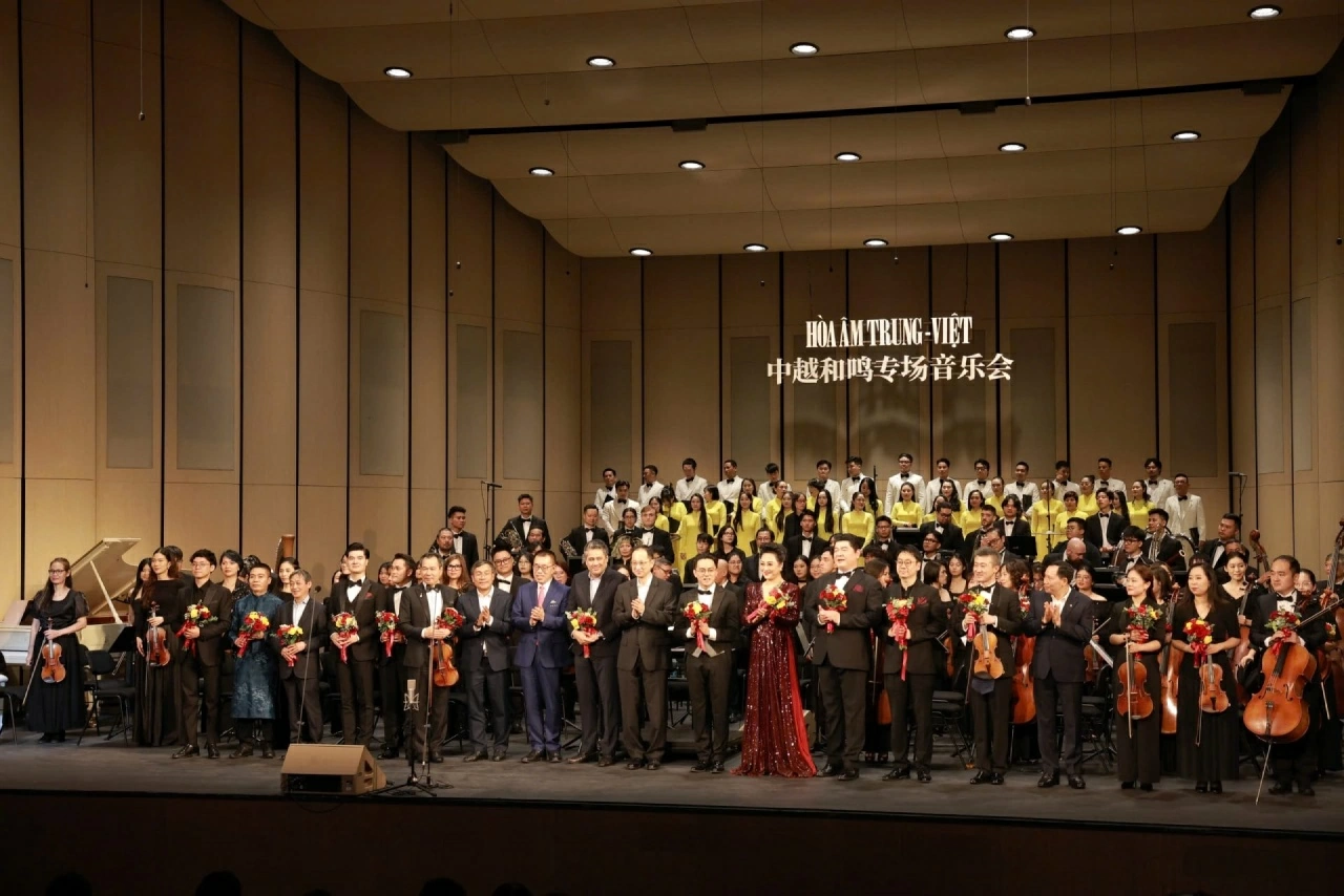 Art program 'Harmony of China-Vietnam': When friendship resonates in every melody