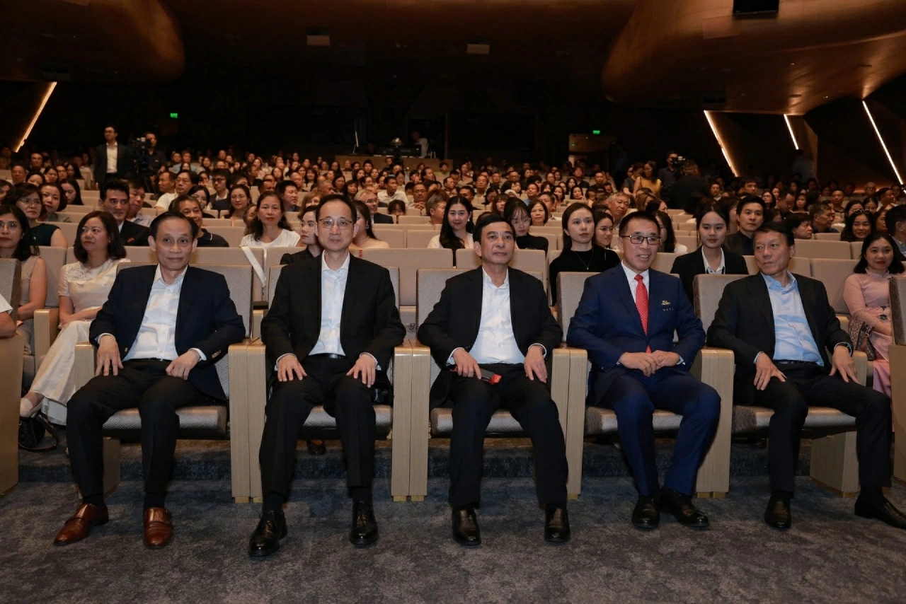 Art program 'Harmony of China-Vietnam': When friendship resonates in every melody Art program 'Harmony of China-Vietnam': When friendship resonates in every melody