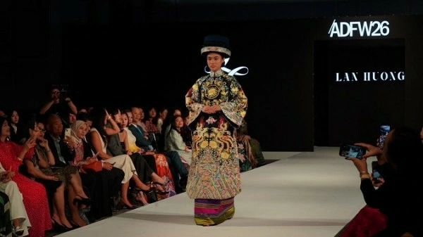 Ao Dai Fashion Week London 2026: Behind the radiant Ao Dai moments in London