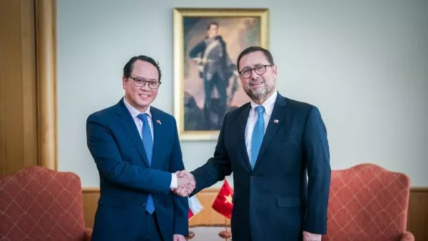 Ambassador Nguyen Viet Cuong meets Chilean Foreign Minister Francisco Pérez Mackenna to promote bilateral and regional cooperation
