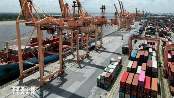 Vietnamese economy posts strong growth in first nine months of year
