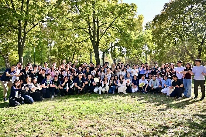 Vietnamese Embassy in Hungary supports new generation of students