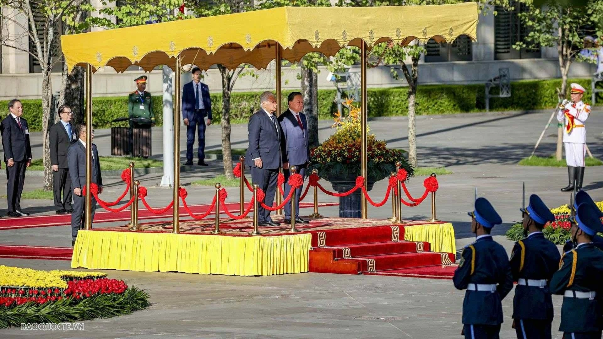 Welcome ceremony held for President of Panama José Raúl Mulino Quintero and his spouse in Hanoi
