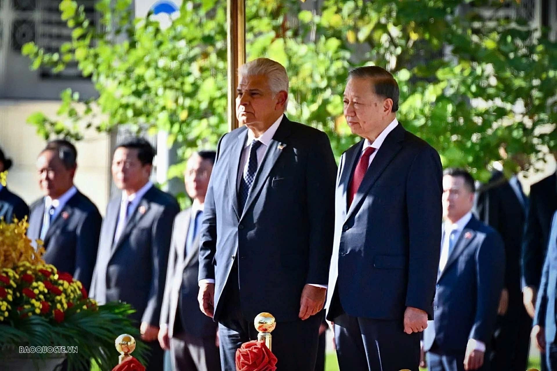 Welcome ceremony held for President of Panama José Raúl Mulino Quintero and his spouse in Hanoi