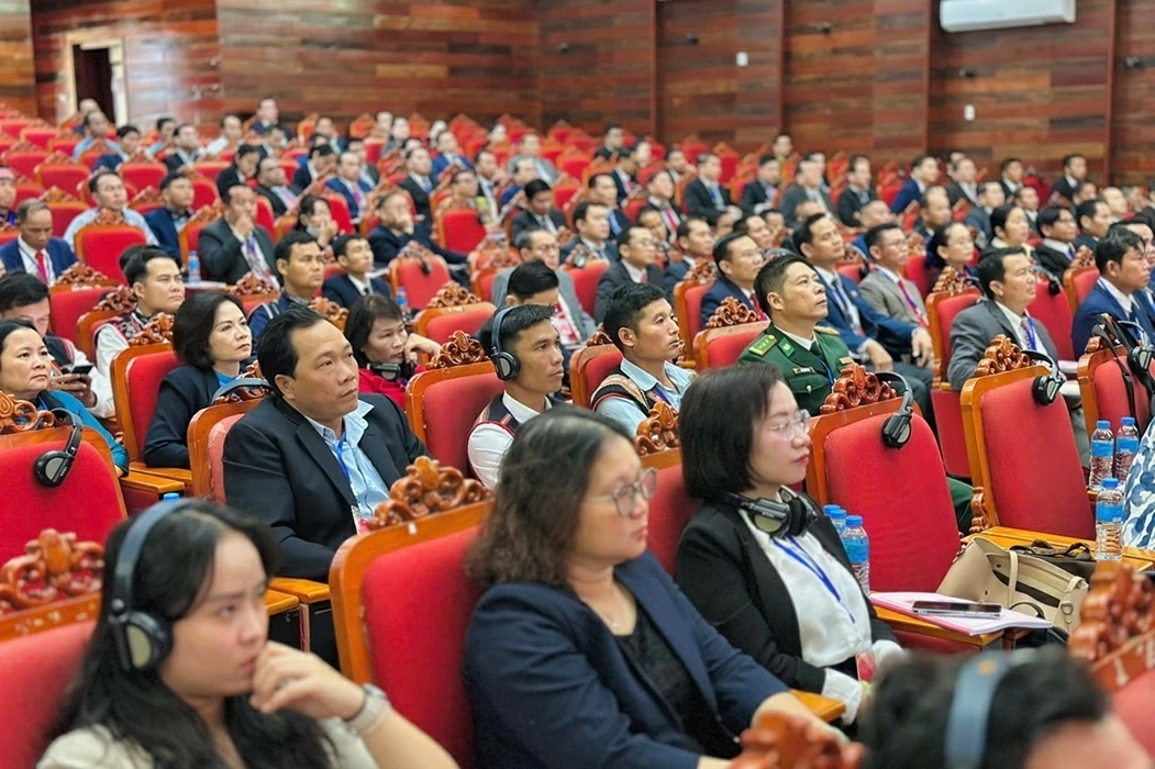 Strengthening policy and legal outreach to Village Chiefs along the Vietnam–Laos Border