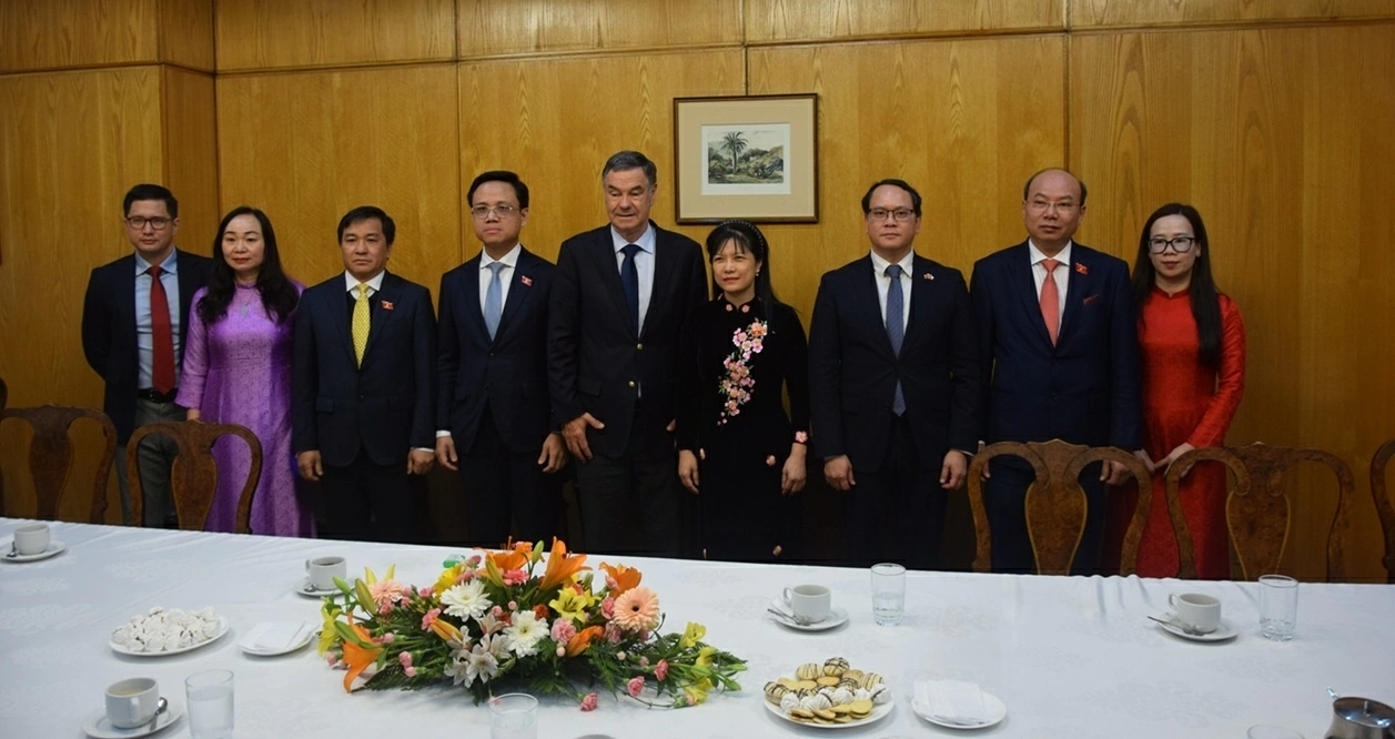 Legislative exchanges strengthen Vietnam–Chile cooperation during National Assembly delegation’s visit