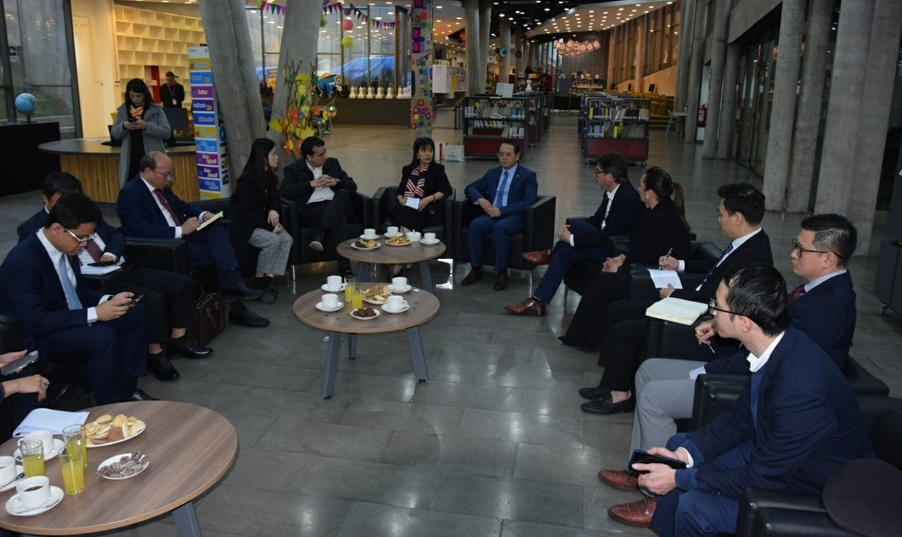 Legislative exchanges strengthen Vietnam–Chile cooperation during National Assembly delegation’s visit