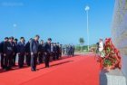 Prime Ministers pay tribute to late Vietnamese, Lao leaders in Vientiane