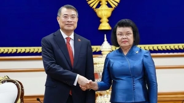 Thủ tướng Lê Minh Hưng hội kiến Chủ tịch Quốc hội Campuchia Khuon Sudary