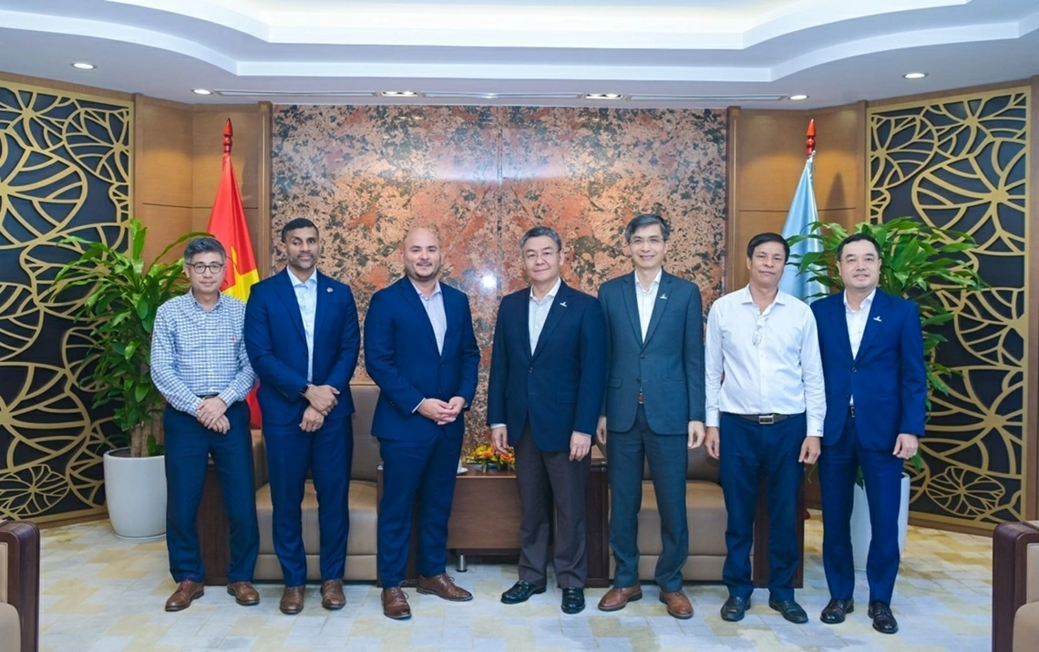 PETROVIETNAM encourages U.S. partner Murphy Oil to apply advanced technology in oil and gas exploration and production in Vietnam