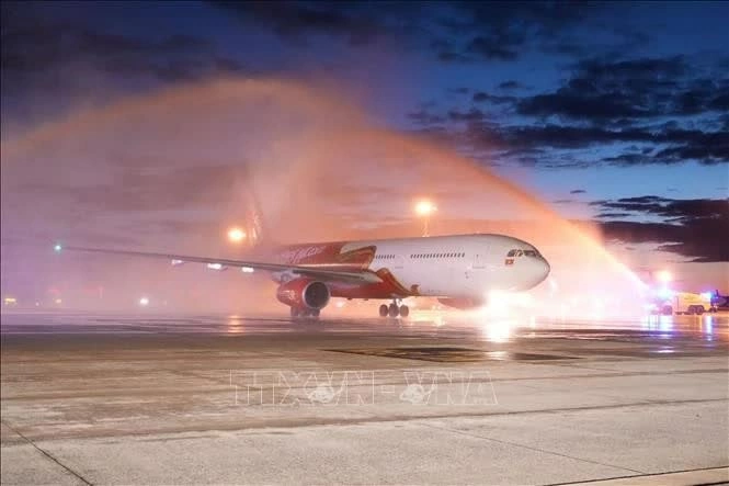 Vietjet Air launches Prague-Hanoi route, strengthening Vietnam-Czech ties