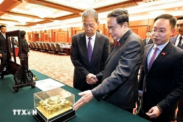NA President Tran Thanh Man holds talks with NPC Chairman Zhao Leji to strengthen strategic trust, practical cooperation NA President Tran Thanh Man holds talks with NPC Chairman Zhao Leji to strengthen strategic trust, practical cooperation