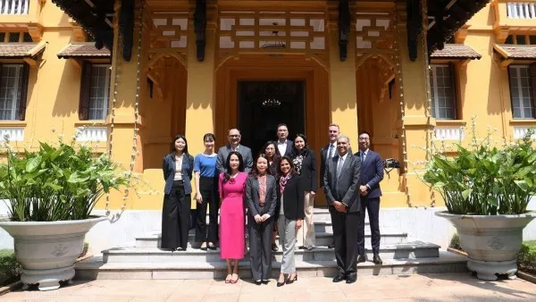 Vietnam and Motion Picture Association strengthen cooperation to protect intellectual property rights: Deputy FM Nguyen Minh Hang