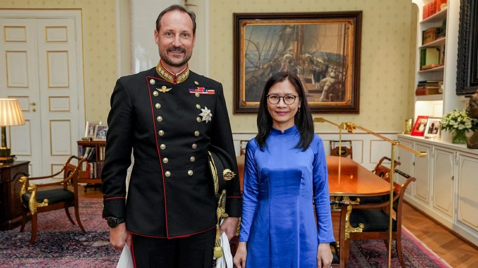 Ambassador Le Thi Thu presents Credentials to the King of Norway