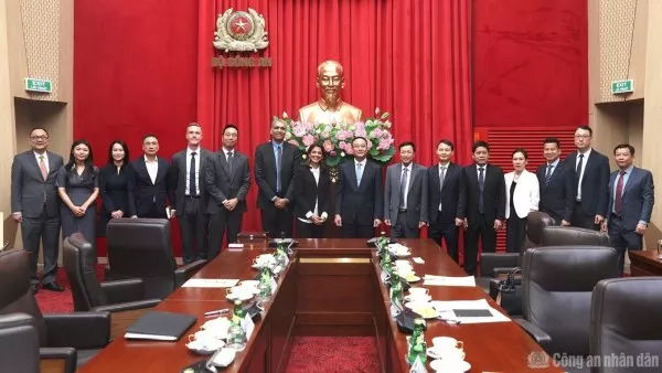 Enhancing cooperation in digital copyright protection and development of cinema