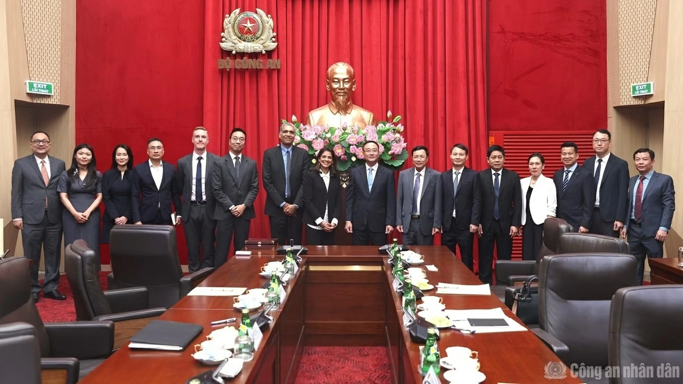 Enhancing cooperation in digital copyright protection and development of cinema