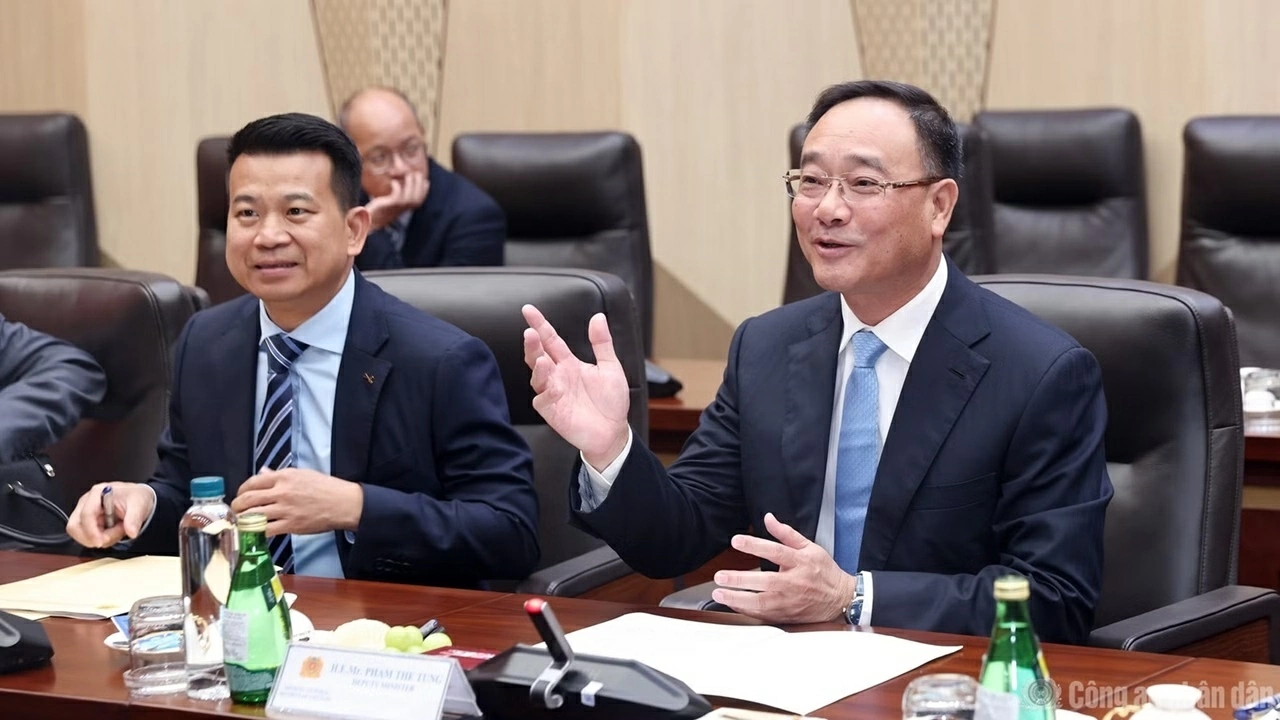 Enhancing cooperation in digital copyright protection and development of cinema Enhancing cooperation in digital copyright protection and development of cinema