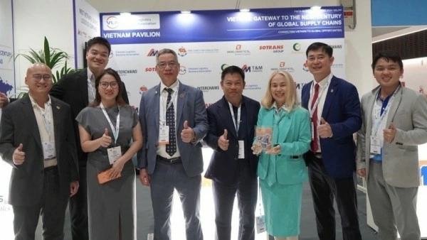T&M Forwarding: SMART FREIGHT FORWARDING – Transforming. Moving Forward.