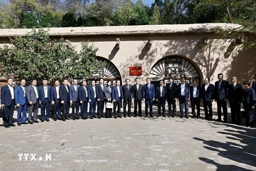 NA President Tran Thanh Man tours revolutionary sites in China’s Shaanxi