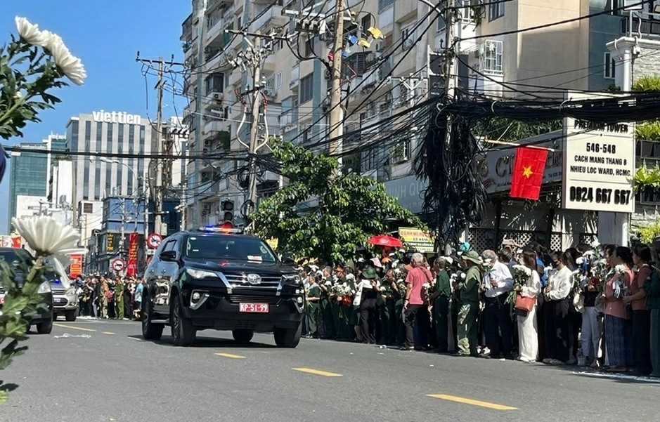 Prime Minister Le Minh Hung attends Memorial service for 731 fallen soldiers in Ho Chi Minh City Prime Minister Le Minh Hung attends Memorial service for 731 fallen soldiers in Ho Chi Minh City