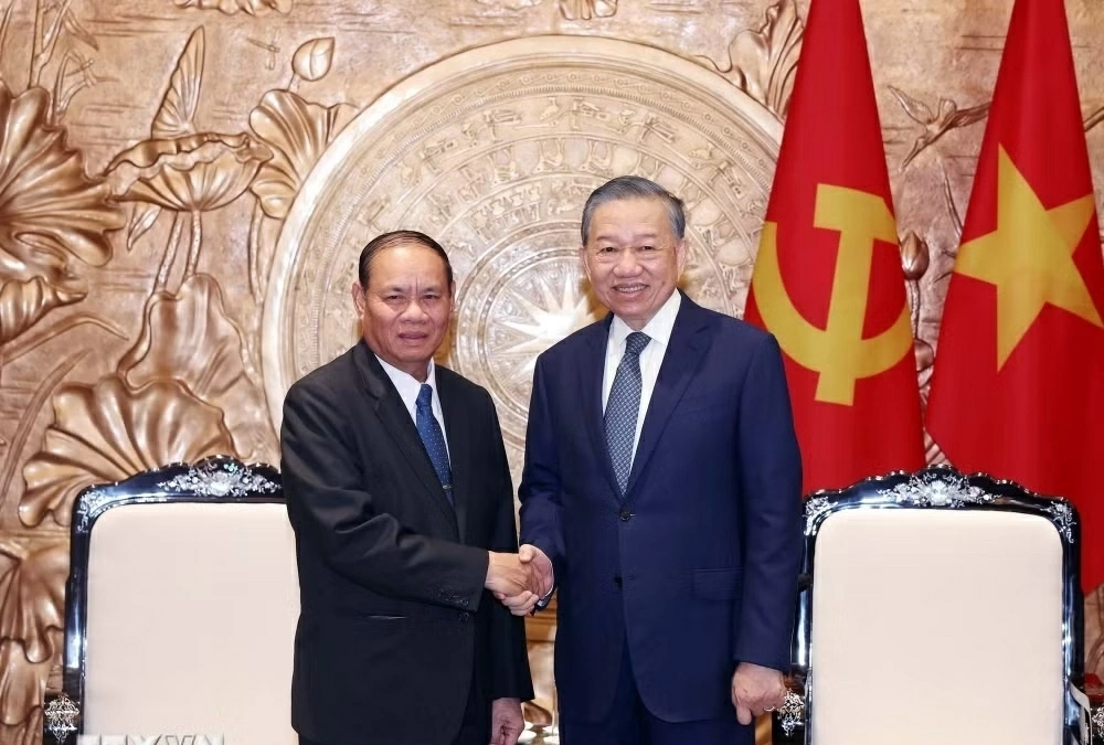Tổng Bí thư, Chủ tịch nước Tô Lâm tiếp đồng chí Vilay Lakhamphong, Ủy viên Bộ Chính trị, Thường trực Ban Bí thư Trung ương Đảng Nhân dân Cách mạng Lào. (Nguồn: TTXVN)