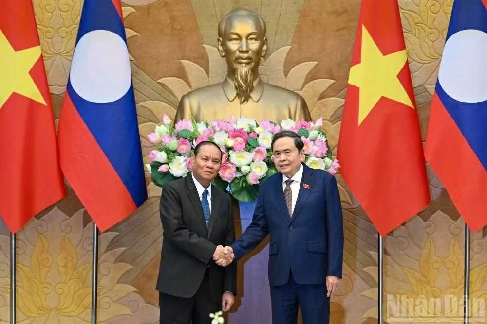 NA President Tran Thanh Man welcomes Standing Member of LPRP Secretariat NA President Tran Thanh Man welcomes Standing Member of LPRP Secretariat