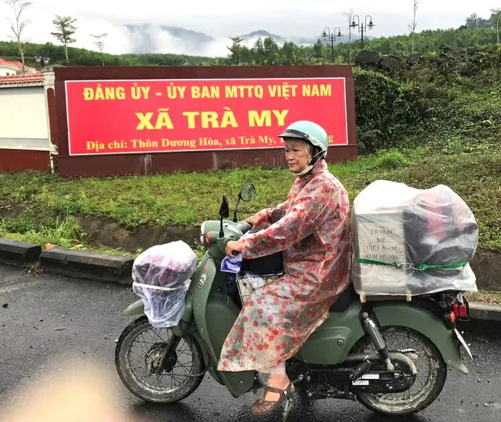 Artist Dang Ai Viet: Preserving the portraits of Heroic Mothers through the strokes of time