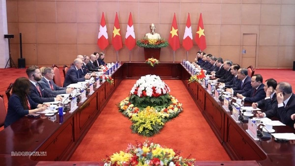 General Secretary, President To Lam held talks with Swiss President Guy Parmelin