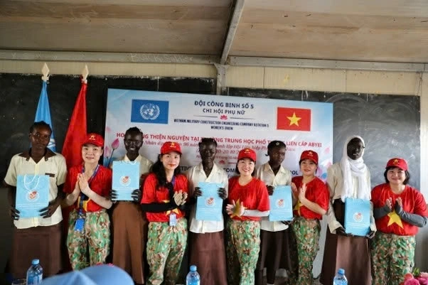 Vietnamese female peacekeepers share love and kindness in Abyei