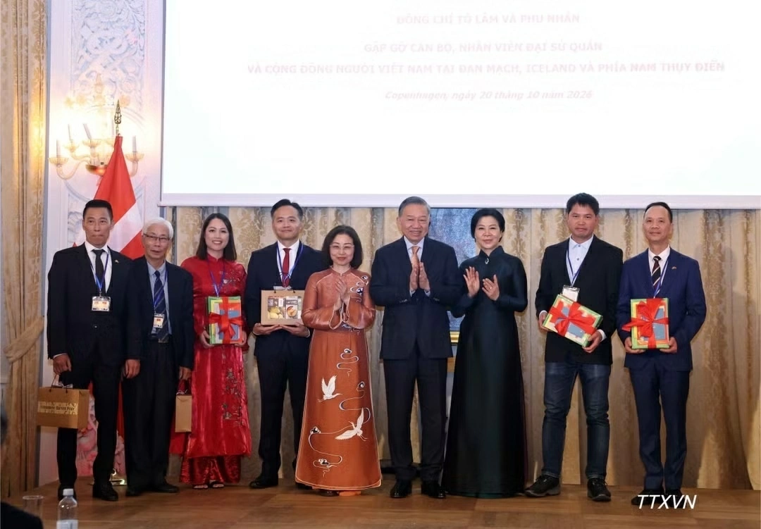 General Secretary, President To Lam meets Embassy staff, Vietnamese communities in Denmark, Iceland, Southern Sweden General Secretary, President To Lam meets Embassy staff, Vietnamese communities in Denmark, Iceland, Southern Sweden