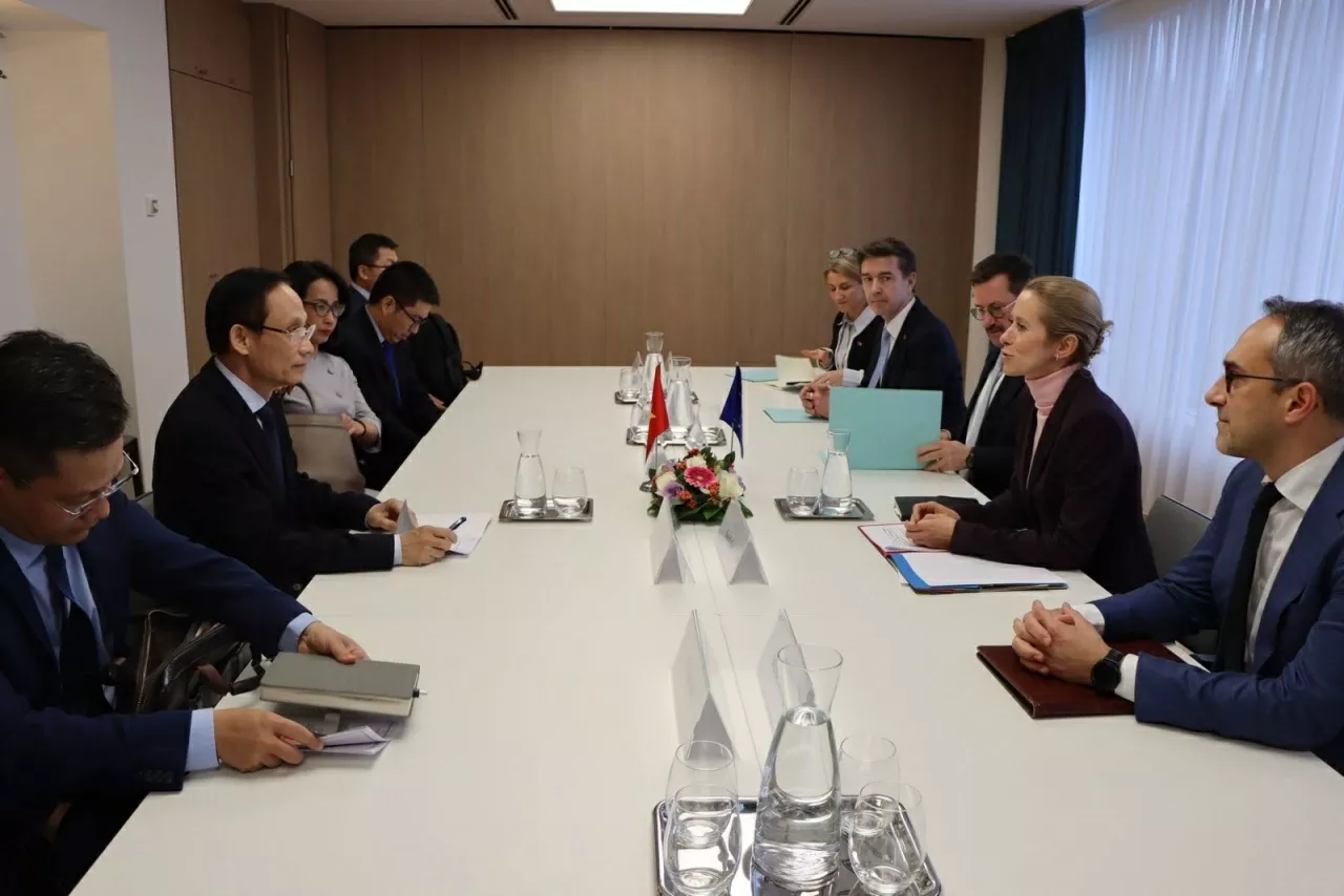 FM Le Hoai Trung, EU counterpart Kaja Kallas strengthen coordination in implementing Comprehensive Strategic Partnership
