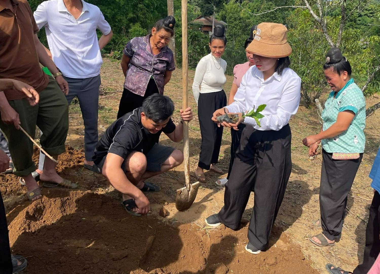 Service Department for Diplomatic Corps enhances coordination with localities in labour management