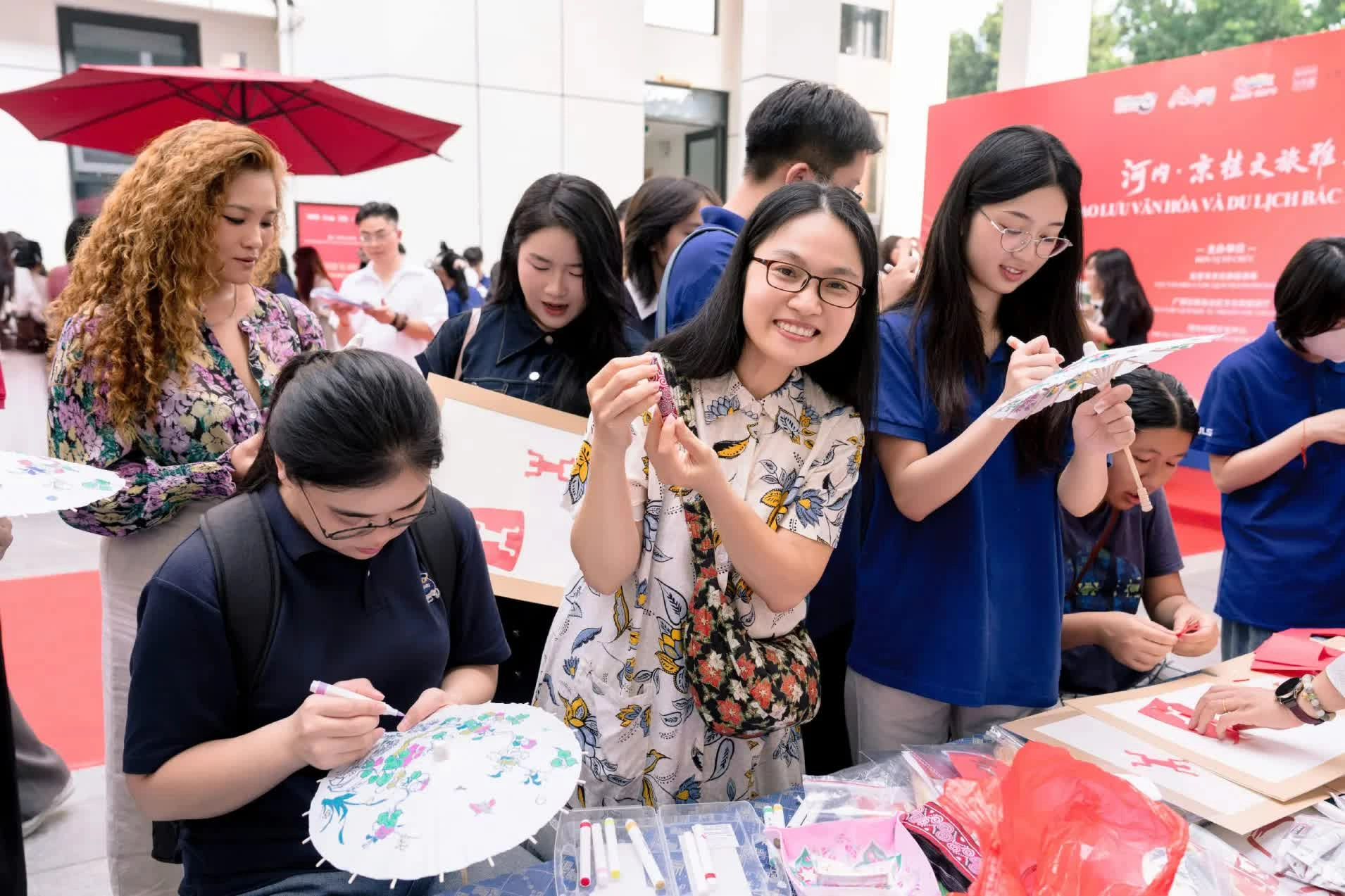 Connecting tourism in Beijing-Guangxi-Hanoi: Three destinations, one journey