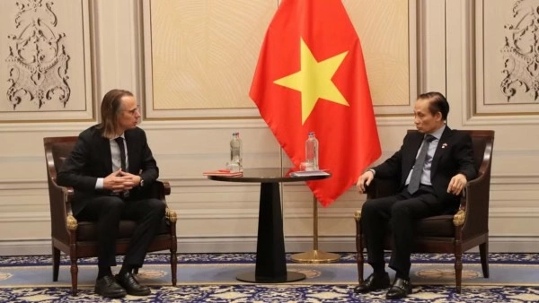 Vietnam, Workers’ Party of Belgium seek to strengthen ties: FM Le Hoai Trung