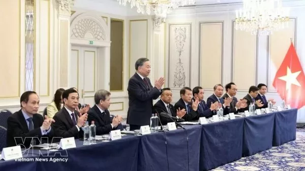General Secretary, President To Lam meets Vietnamese intellectuals in Belgium, Luxembourg