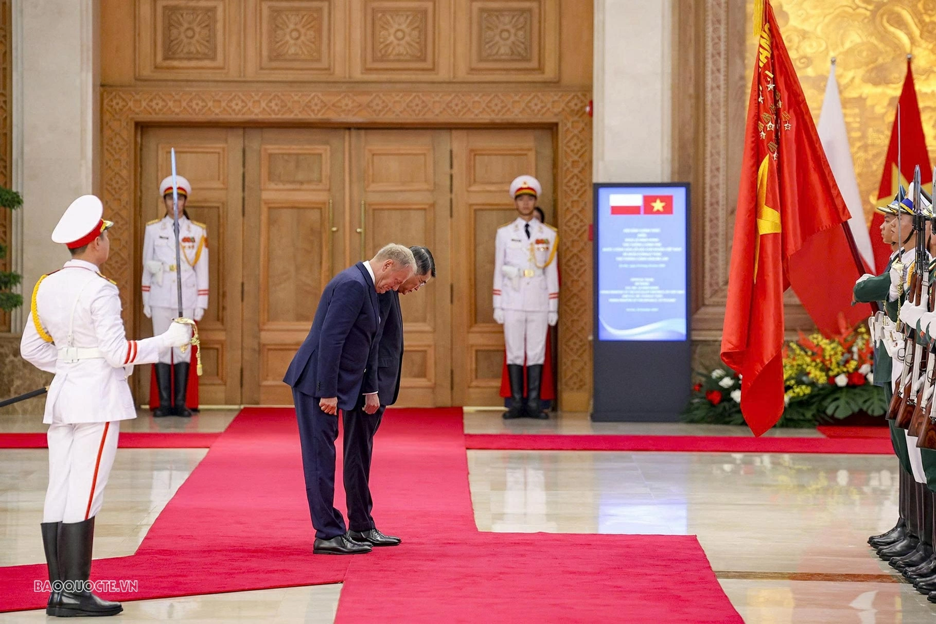 Welcome ceremony held for Polish Prime Minister Donald Tusk in Hanoi Welcome ceremony held for Polish Prime Minister Donald Tusk in Hanoi