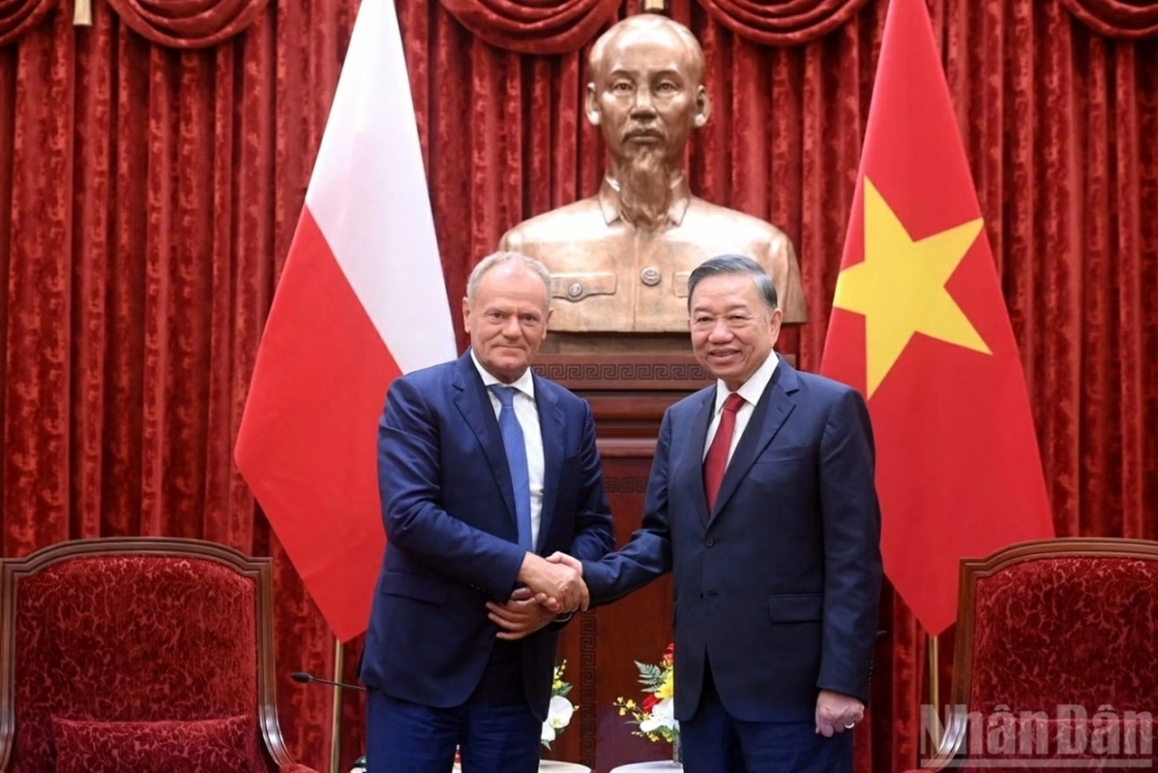 Polish Prime Minister Donald Tusk's visit to Vietnam: Five key outcomes and a vision for 2030