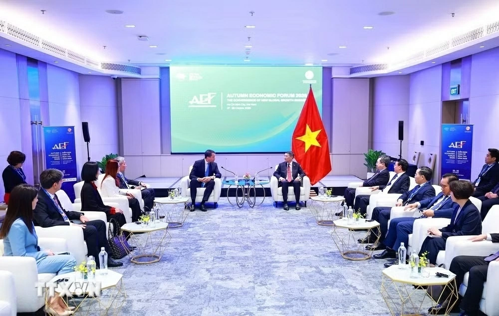 AEF 2026: PM Le Minh Hung receives WEF Managing Director, call for support in attracting investment and technology transfer
