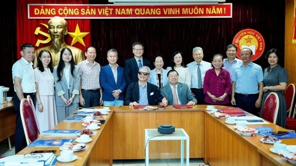 VAPE and VNF jointly cooperate to expand access to digital knowledge for all