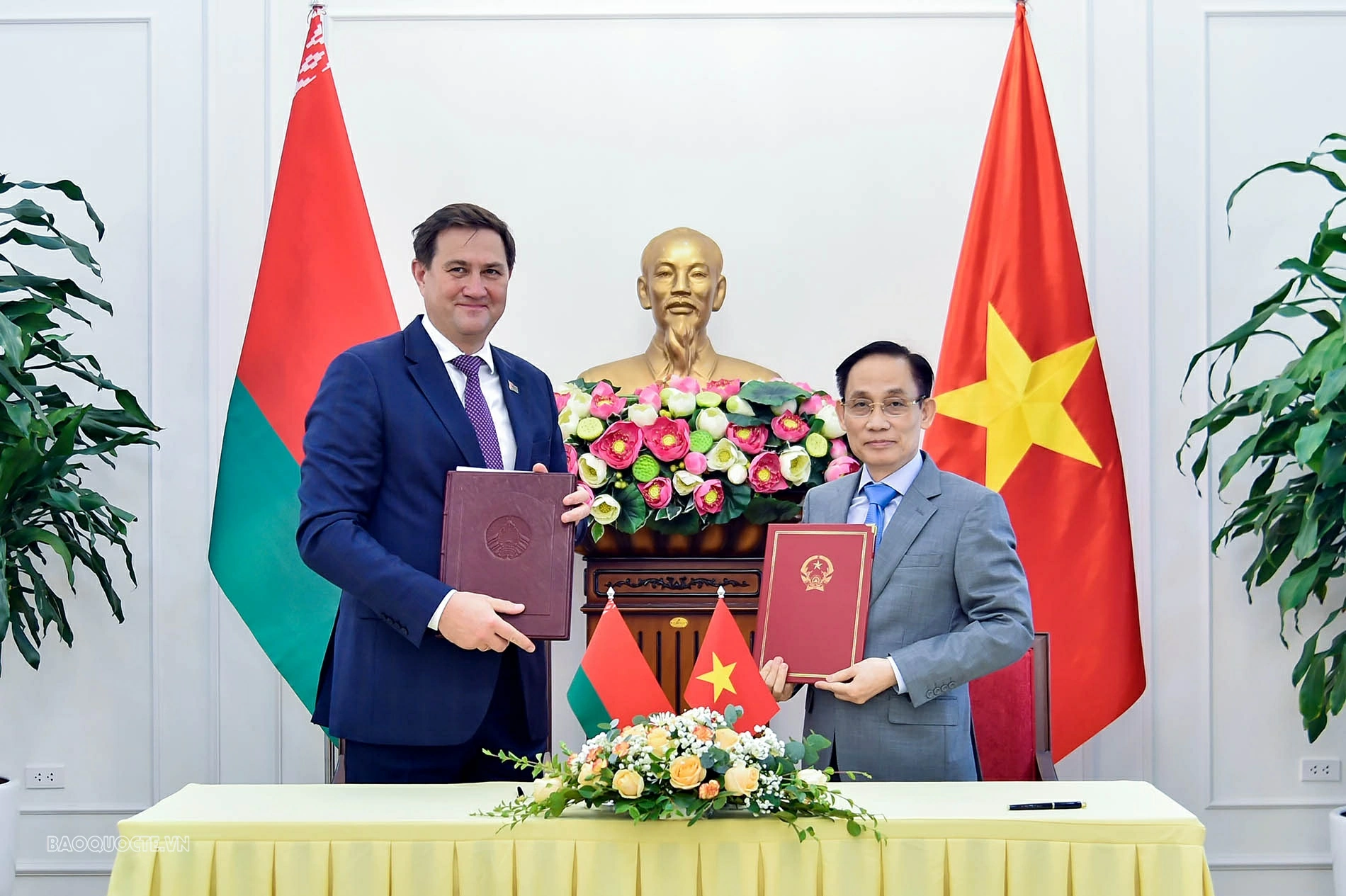 FM Le Hoai Trung, Belarusian counterpart Maxim Ryzhenkov hold talks to strengthen strategic partnership FM Le Hoai Trung, Belarusian counterpart Maxim Ryzhenkov hold talks to strengthen strategic partnership