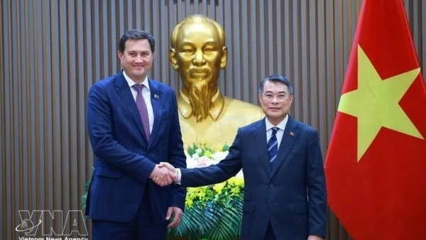 Vietnam wants deeper ties with Belarus: Prime Minister Le Minh Hung