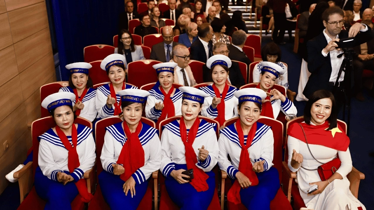 Cultural exchange, spreading the friendship of Vietnam-Russia-Belarus through shared memories