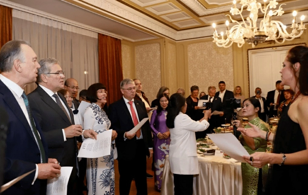 Cultural exchange, spreading the friendship of Vietnam-Russia-Belarus through shared memories