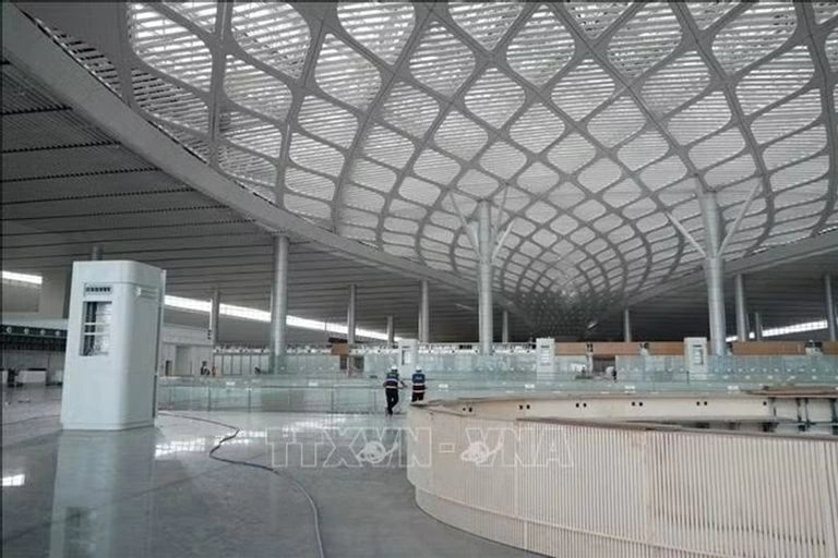 nside the Long Thanh airport passenger terminal. (Photo: VNA)