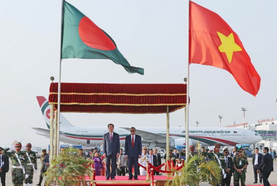 bangladeshi newspaper highlights vietnamese presidents visit