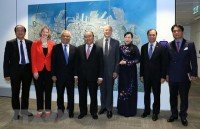 pm nguyen xuan phuc meets with new zealands milk firms