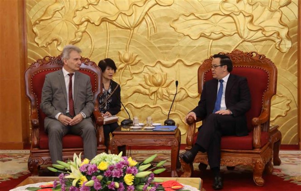 austrian trade union visits vietnam to boost ties