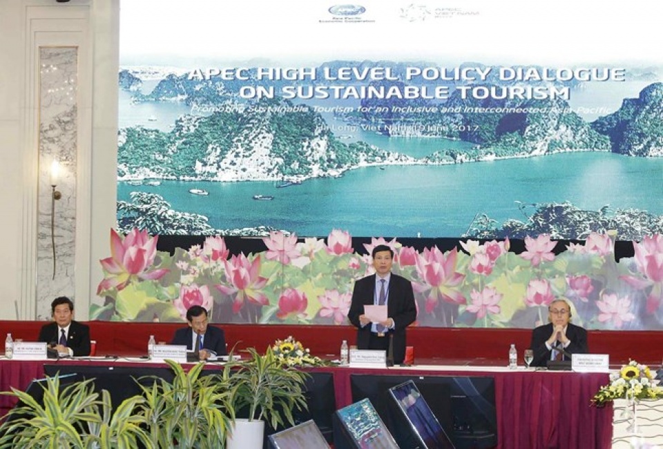 quang ninh seeks to tap tourism potential during apec year 2017