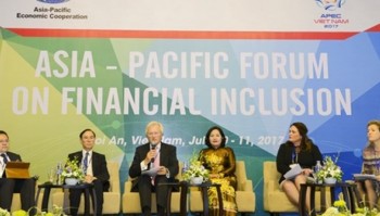 APEC members discuss sustainable finance