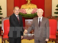 vietnam values defence ties with laos party chief